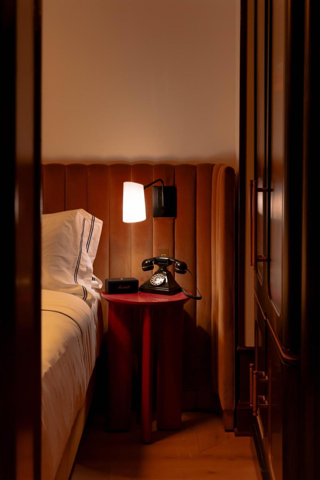 Fidelity Hotel Κλίβελαντ Εξωτερικό φωτογραφία
